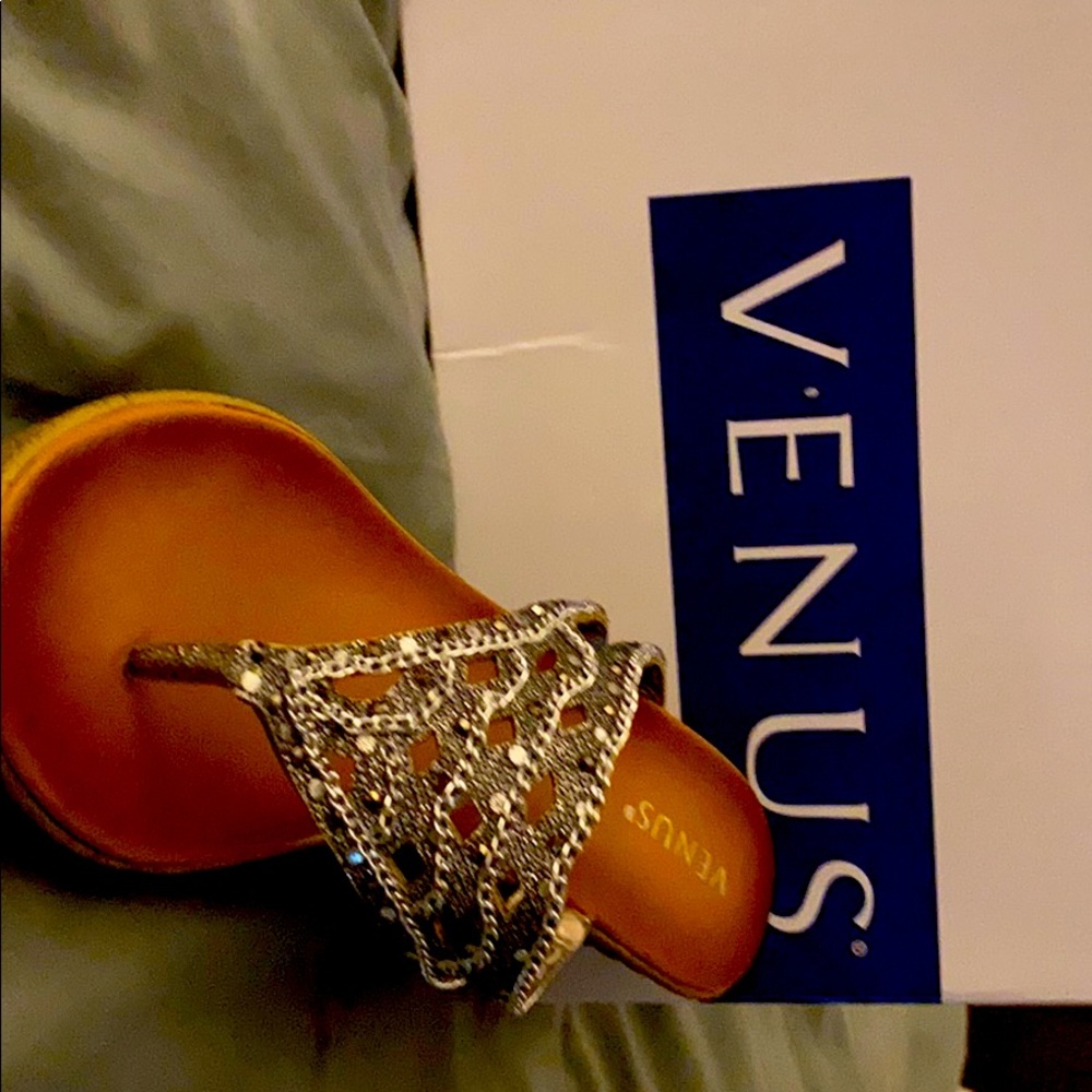 Venus wedge Sandler